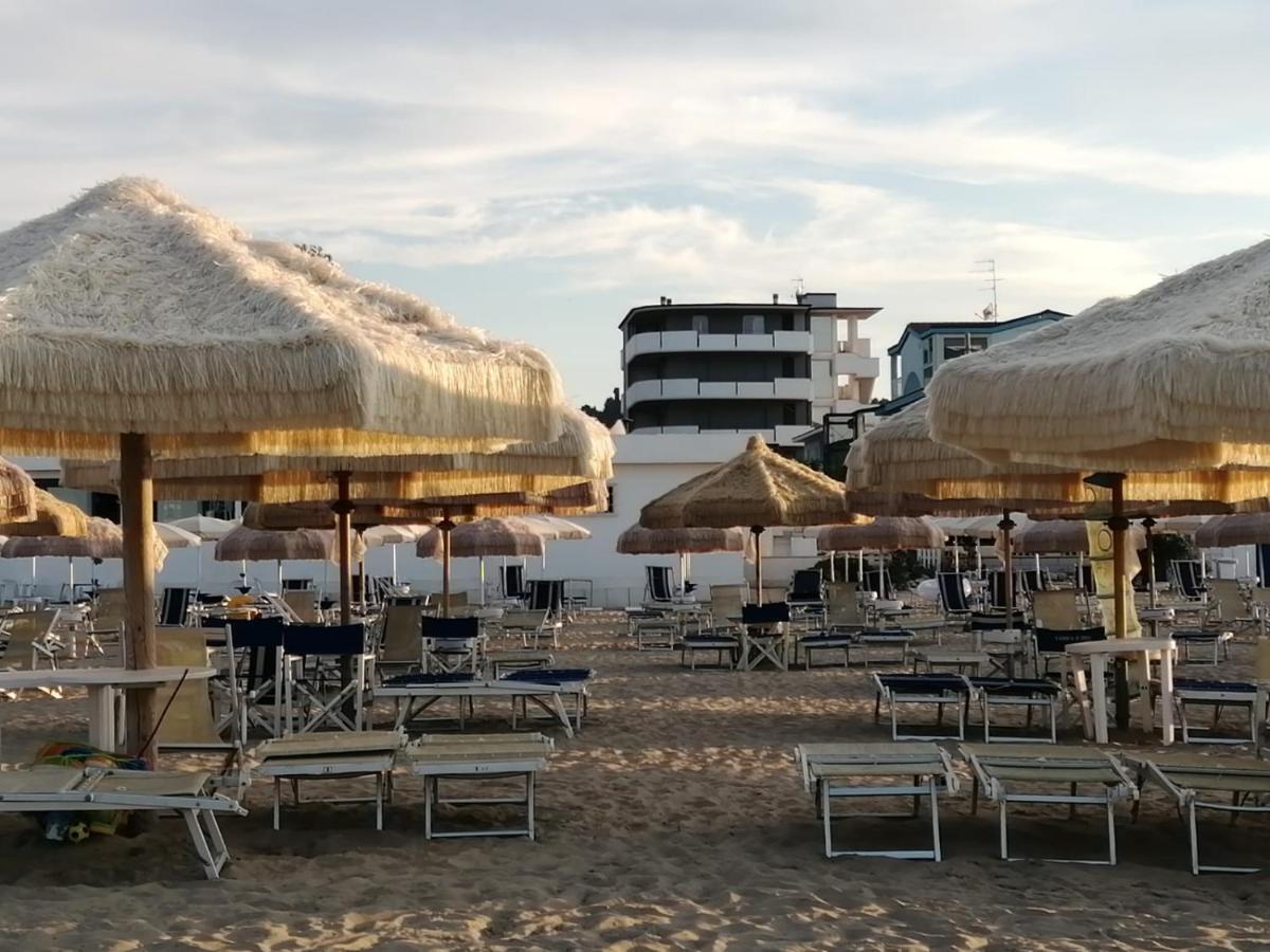 La Vela Fronte Mare