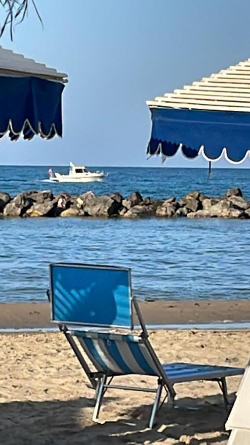 Apartment La Vela Fronte Mare